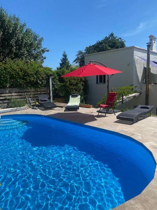 Villa Les Terrasses Dans La Nature Avec Piscine A 2 Pas De Lyon, Metro A 15Mn A Pied Pour Lyon Centre En 10Mn Ou Bus A 300M Pour Lyon Centre Oullins Ngoại thất bức ảnh